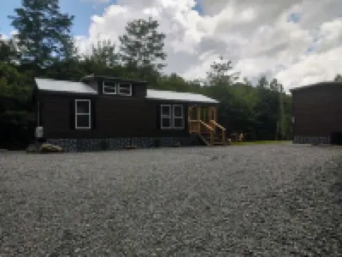 Rustic Mountain Cabin 225