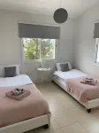 Spacious Villa with stunning views over the Ocean with pool heating available. فنادق في 