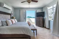 Minutes from beaches  private pool Solar panels Ocean & Mountain Views