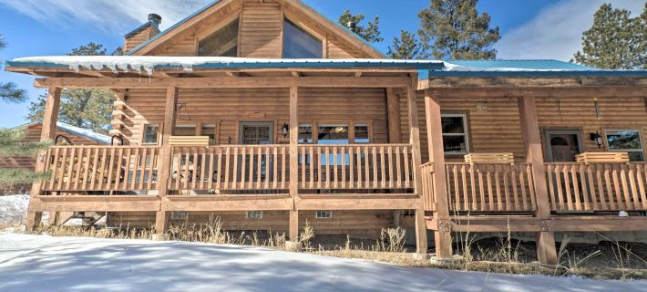 Log Cabin w/ Mountain Views ~ 30 Mi to Pikes Peak! Hotele w: Teller County
