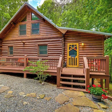 Lake Blue Ridge Cabin by the Chatahoochie Forest