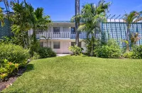 럭셔리 나플스 탈출: 해변 & 다운타운까지 걷기!