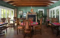Casa Blanca Inn and Suites Hotels in Farmington