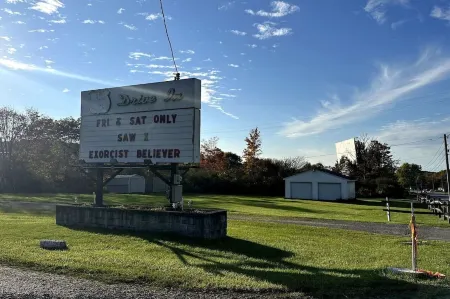 Cozy & Peaceful 3Br Retreat – Porch, Creek Sounds & Wildlife Views