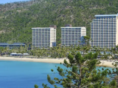 Whitsunday Apartment 1306 Hotels in Hamilton Island