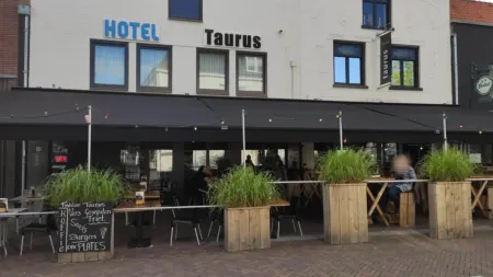 Hotel Taurus Отели в г. Overloon