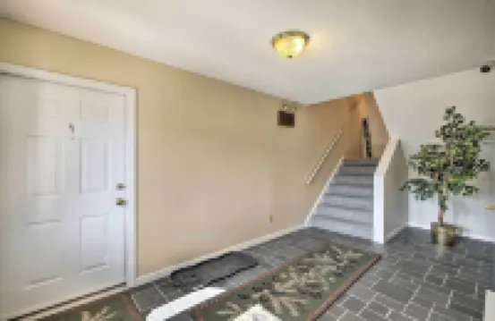 Cozy Catskill Condo - 2 Mi to Windham Mountain Ski