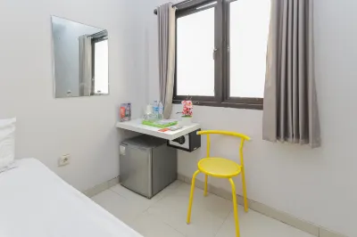 RedDoorz at K23 Rungkut Madya Các khách sạn ở Surabaya
