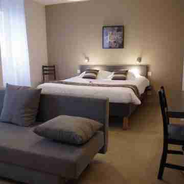 Logis Hôtel le Cadoudal Rooms