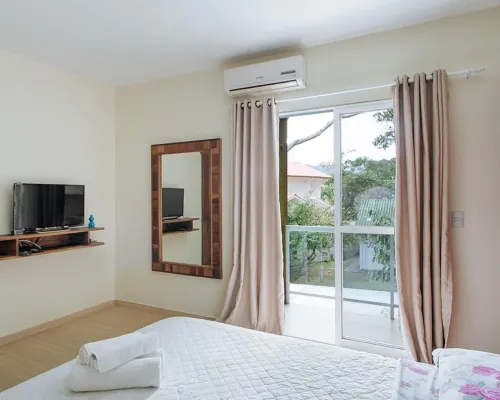 Encantada Floripa Hotels near Tamar Project