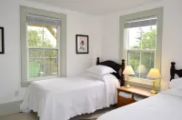 Still Point Lodge