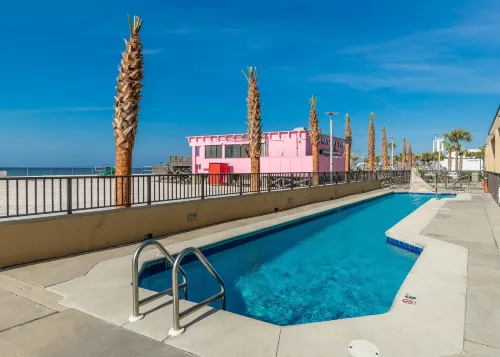 Phoenix All Suites Hotel - Хоумстей