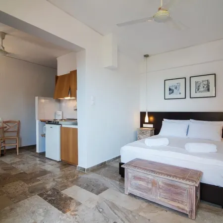 Polydoros Hotel Apartments