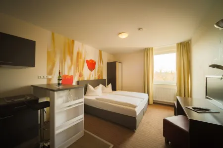 Bergwirtschaft Wilder Mann Hotel Und Restaurant Отели в г. Радебойль