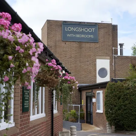 The Longshoot