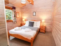 Snowy Owl Lodge Hotels in Saint Harmon
