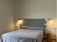 Hotel & Restaurant Figueres Parc Hoteles en Llers