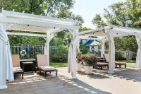 Afton Mountain Inn Hotels near Lake Monocan