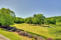 Balcony & Golf Course View! Condo at Kingwood - 3 étoiles