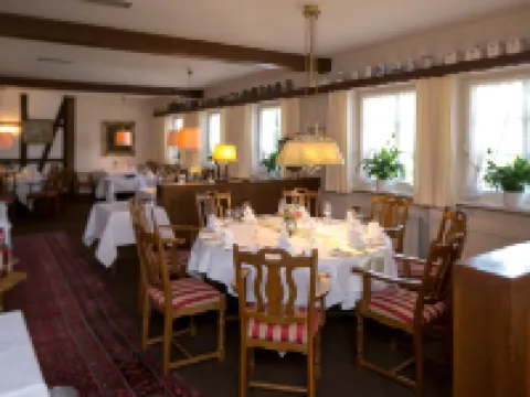 โรงแรมเยเกอร์โฮฟ โรงแรมในLangenhagen