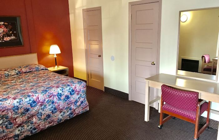 Travelers Inn Motel