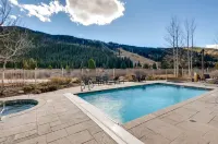 Red Hawk 2291 - Pool
