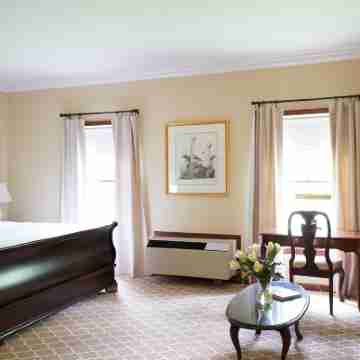 Le Chambord at Curry Estate Rooms