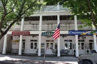 Schmitz Bed & Breakfast