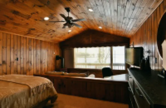 Spruce Haven 3 Bedroom Home by RedAwning