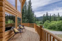 Bearfoot Chalet 3 Bedroom Home by NW Comfy Cabins - Lodges