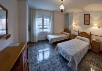 Tierra de la Reina Hotels near Senda del Arcediano