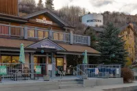 The Bunkhouse Hotels in Red Cliff