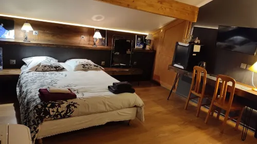 Logis Auberge de la Poirie Hotel a Saint-Nabord