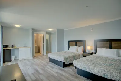 Dhimas Bayview Suites Hotels in 