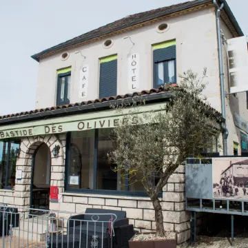 Logis Hôtel la Bastide des Oliviers