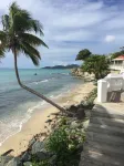 Best Location, Caribbean views, Off street parking, walk everywhere.