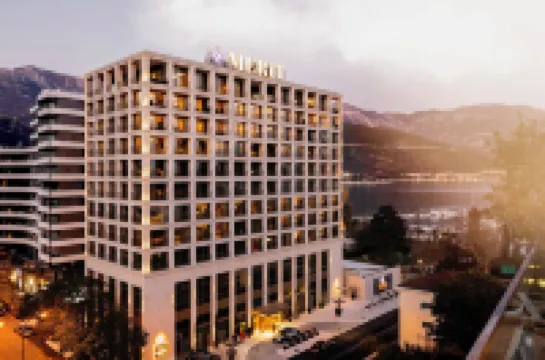 Merit Starlit Hotel & Residences