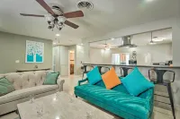 Las Vegas Getaway w/ Patio & Grill: ~3mi to Strip!