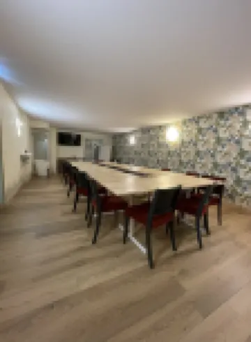 Hôtel Restaurant de l'Ecu Hotels in Jonzac