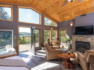 Beaver Lakefront Cabins - Couples Only Getaways