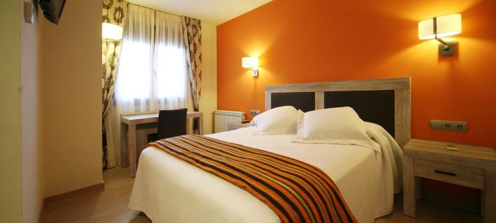 Casa Santos Hotels in Huesca
