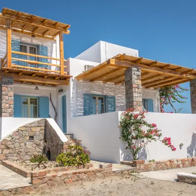 Faros Apartments Hotel dekat Pantai Papafragkas