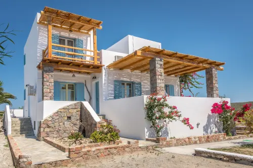 Faros Apartments