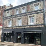 New Windsor Hotels near The Elephant Trunk Hill