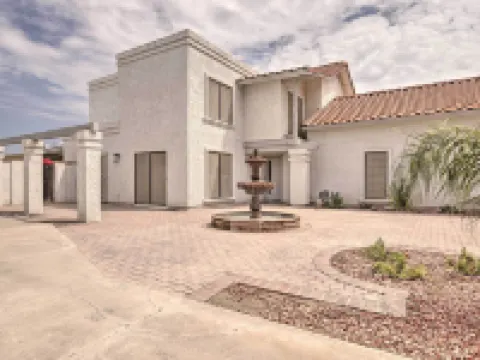 8 mi to Westgate Family-Friendly Glendale Home! Hotels in Glendale