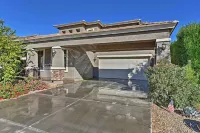 Arizona Retreat w/ Heated Pool, Fire Pit & Grill! - Kitchens
