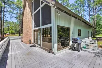 Brookeland Resort Cabin w/ Golf + Lake Access - Parkplatz