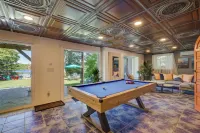 Private Beach! Luxe Lake House in Pocono Mtns - de playa