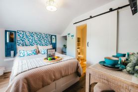 Twisted Lemon Restaurant & Boutique Inn