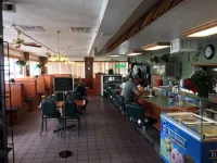 Flag's West Motel
